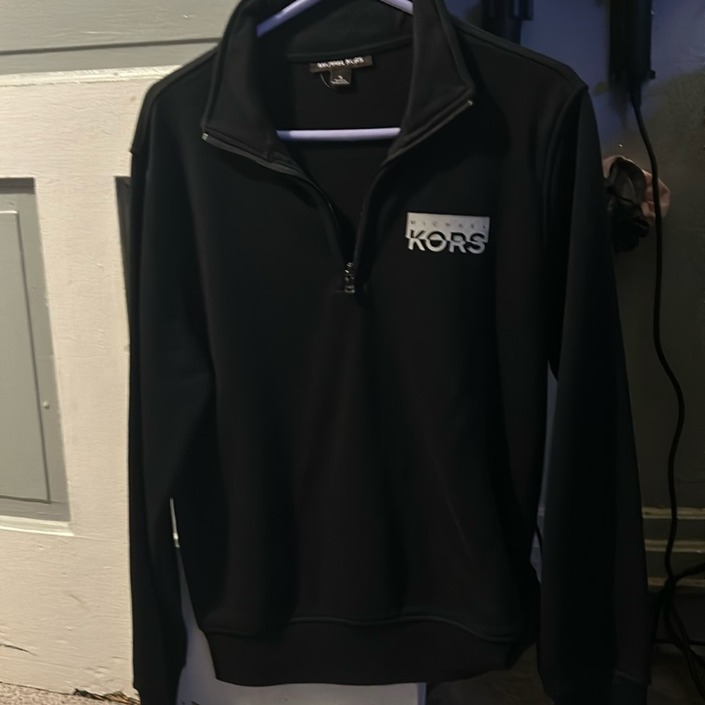 Michael Kors long sleeve Men’s medium pullover
